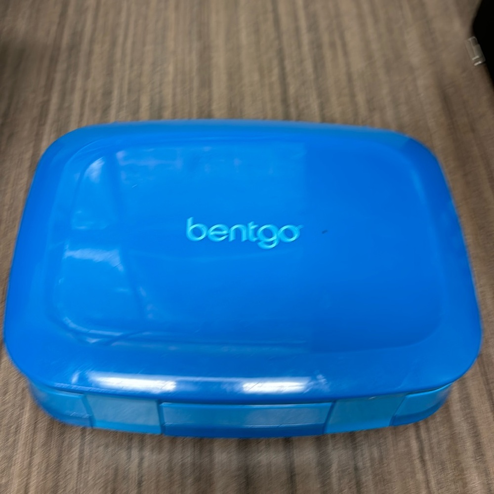Bentgo blue lunch box